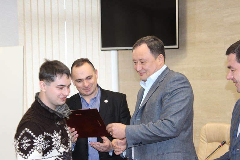 Опорні школи області отримали сучасні інтерактивні комплекси