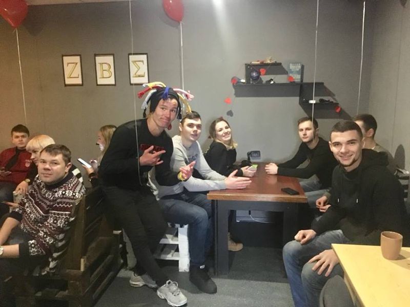 У молодіжній грі «Завойовники сердець» перемогло кохання