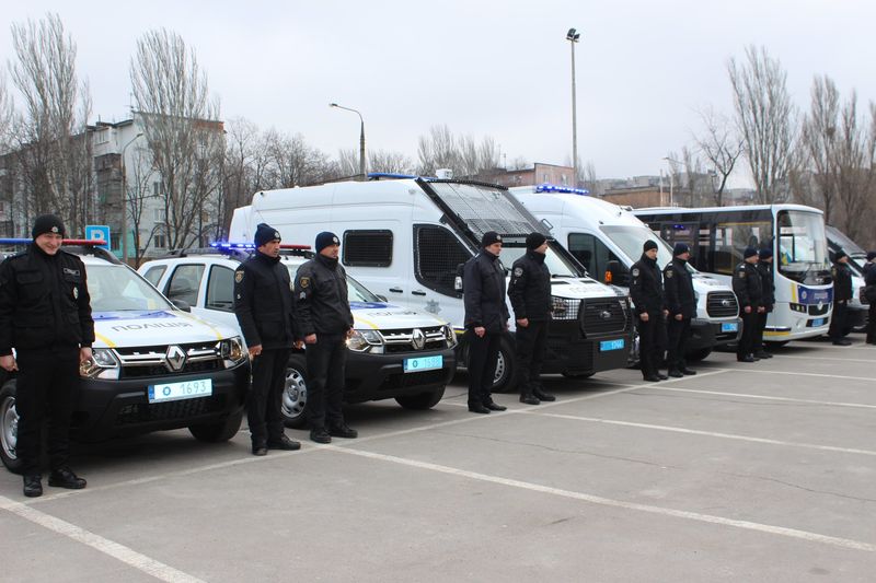 Підрозділи Нацполіції в Запорізькій області отримали нові транспортні засоби