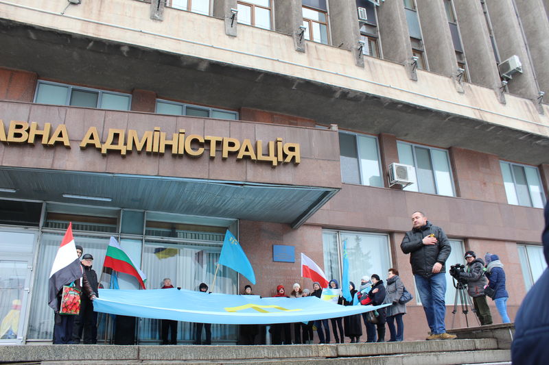 В Запоріжжі відбувся флешмоб «Україна - єдина! Крим – це  Україна!»