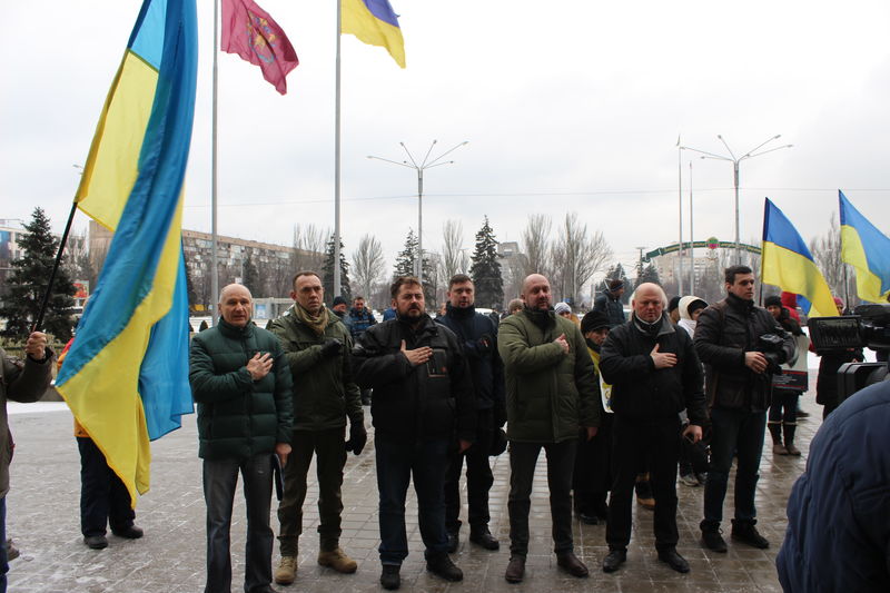 В Запоріжжі відбувся флешмоб «Україна - єдина! Крим – це  Україна!»