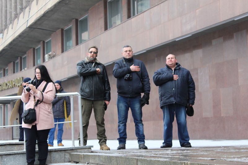 В Запоріжжі відбувся флешмоб «Україна - єдина! Крим – це  Україна!»