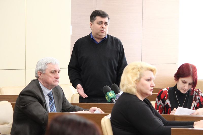 Підприємства державного сектору економіки залишаються найбільшими боржниками з виплати зарплати