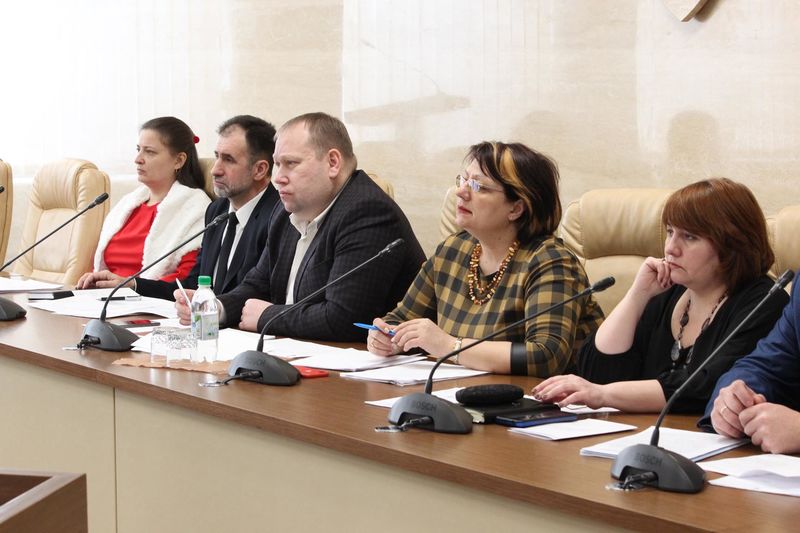 Підприємства державного сектору економіки залишаються найбільшими боржниками з виплати зарплати