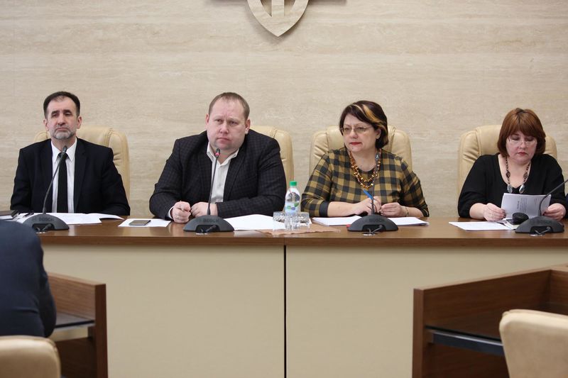 Підприємства державного сектору економіки залишаються найбільшими боржниками з виплати зарплати