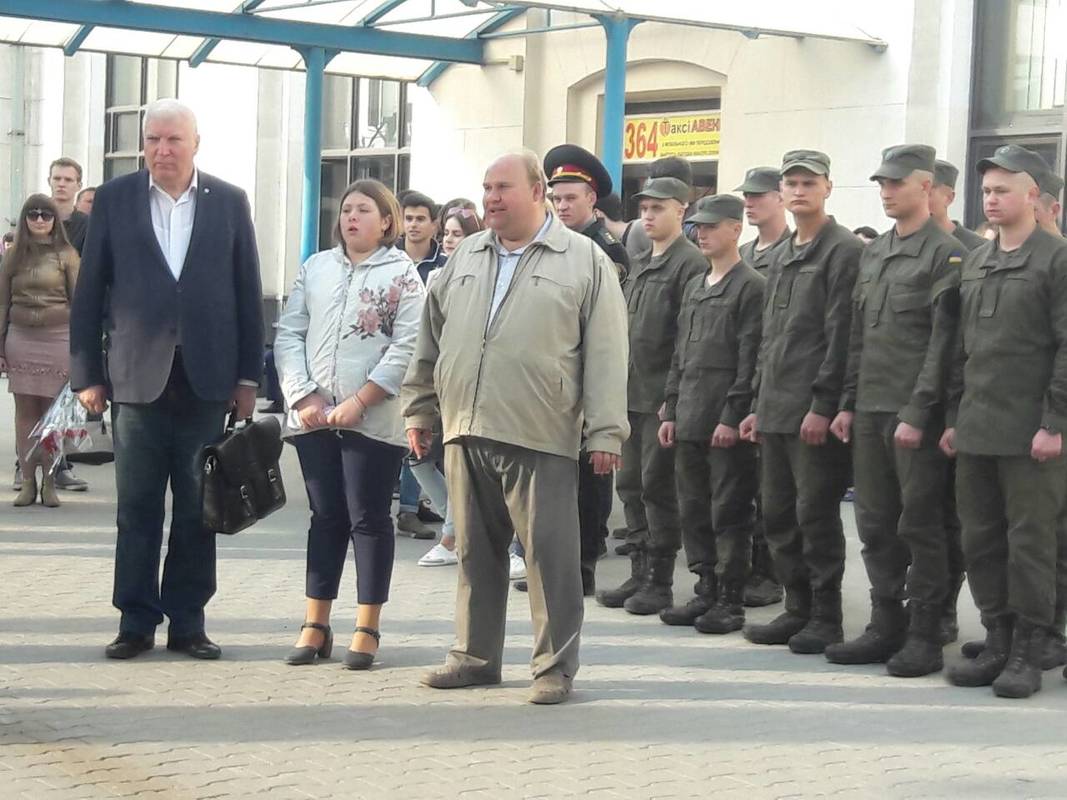 Учасники потягу «Труханівська січ» вшановують запорізьких героїв