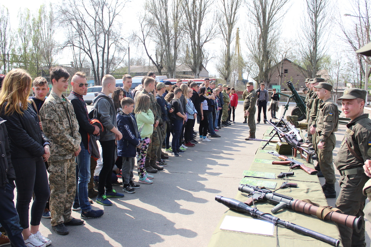 Учасники «Труханівської січі» відвідали запорізьких нацгвардійців