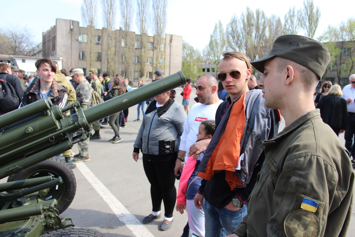 Учасники «Труханівської січі» відвідали запорізьких нацгвардійців