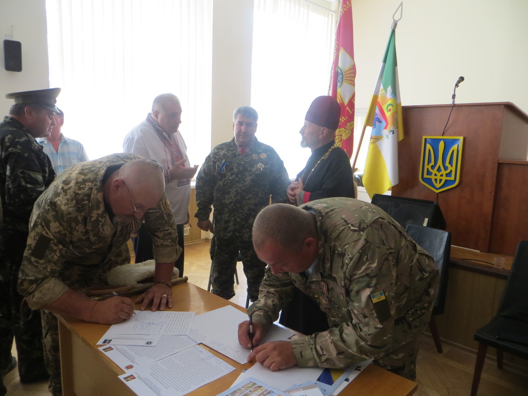 Запорізьке козацтво - за Єдину Помісну Церкву