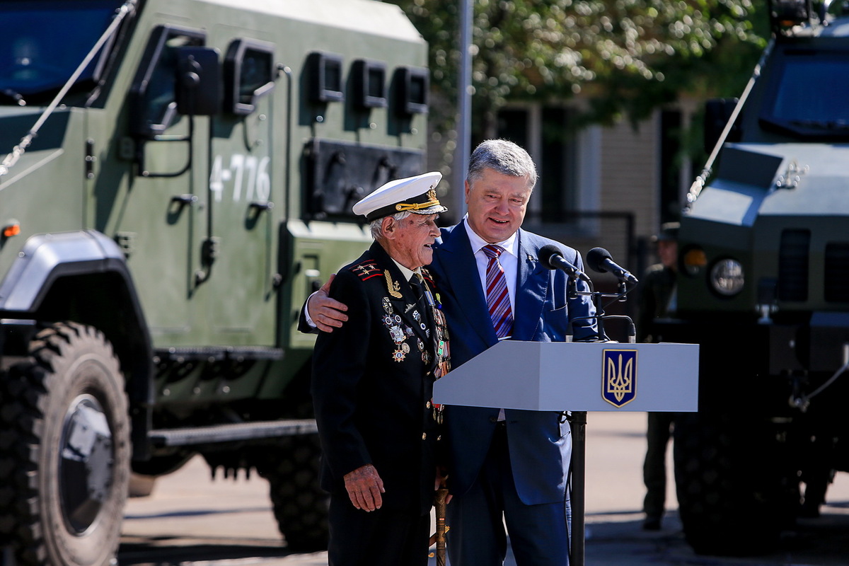 Низький уклін вам та шана за ваш життєвий шлях – Президент привітав ветерана Другої світової війни Івана Залужного зі столітнім ювілеєм