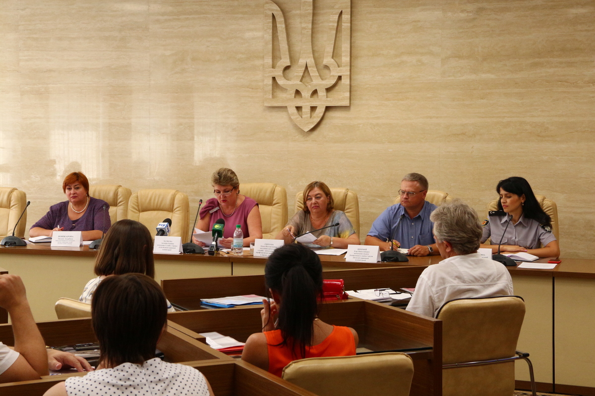 У Запорізькій області майже 90% дітей-сиріт проживають у сімейному оточенні