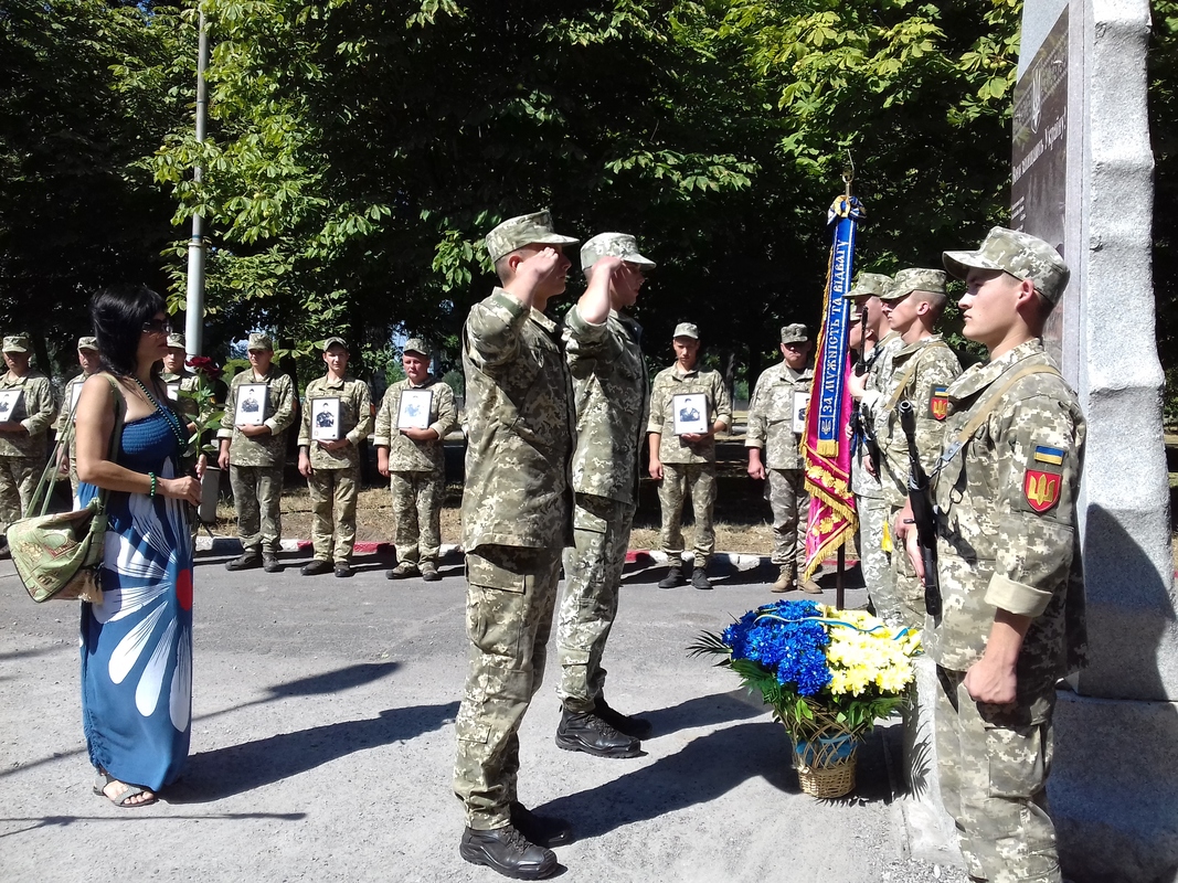 Запоріжці віддали шану загиблим воїнам-артилеристам