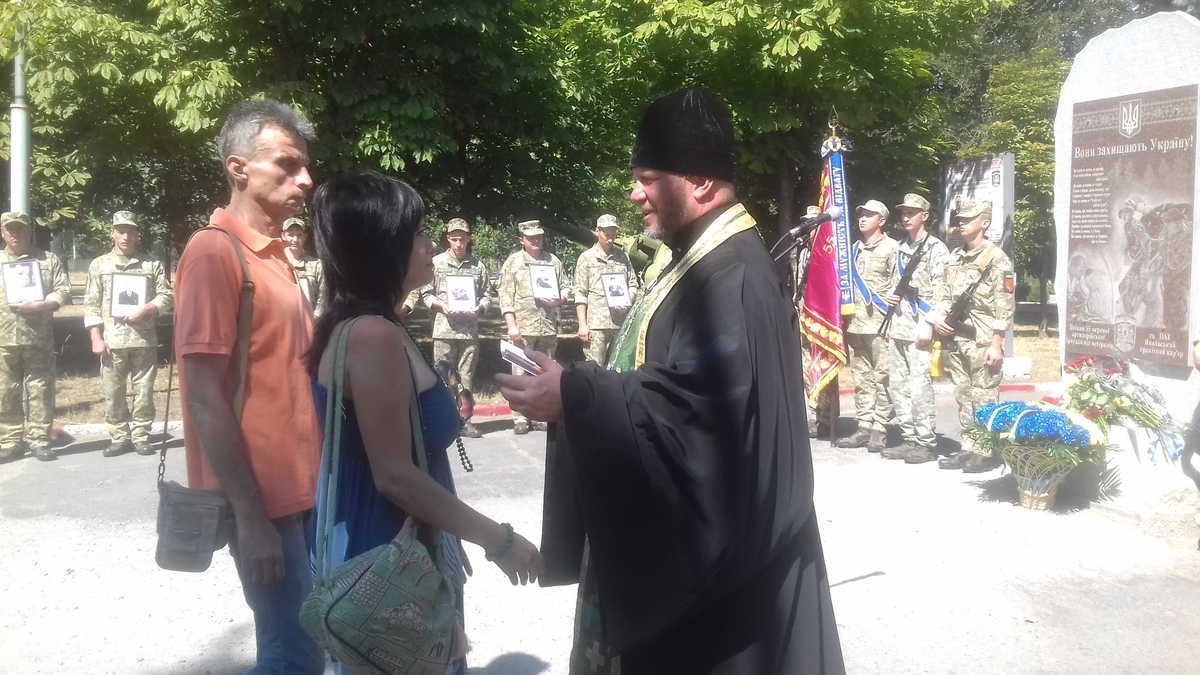 Запоріжці віддали шану загиблим воїнам-артилеристам