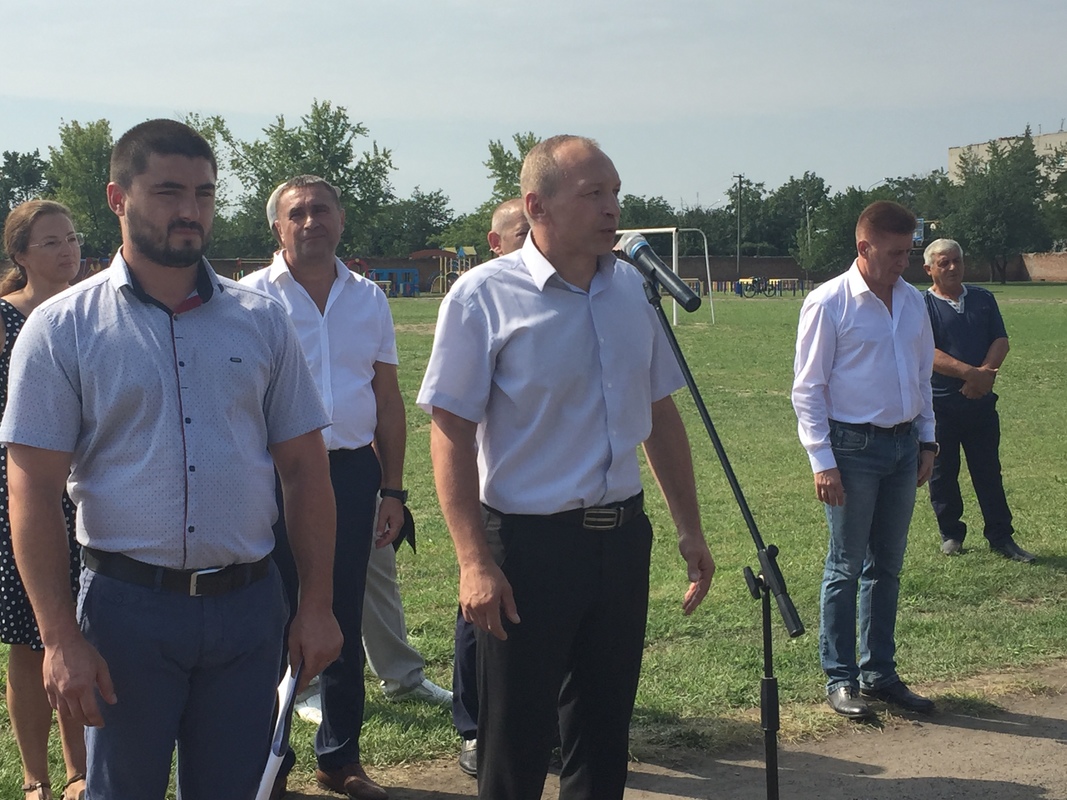 У Гуляйполі відкрився новий футбольний майданчик