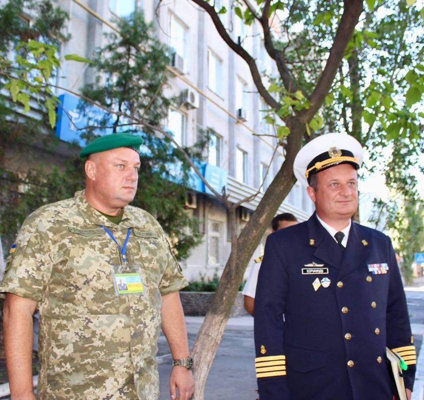 До Запорізької області прибули два артилерійські бронекатери Військово-морських сил України