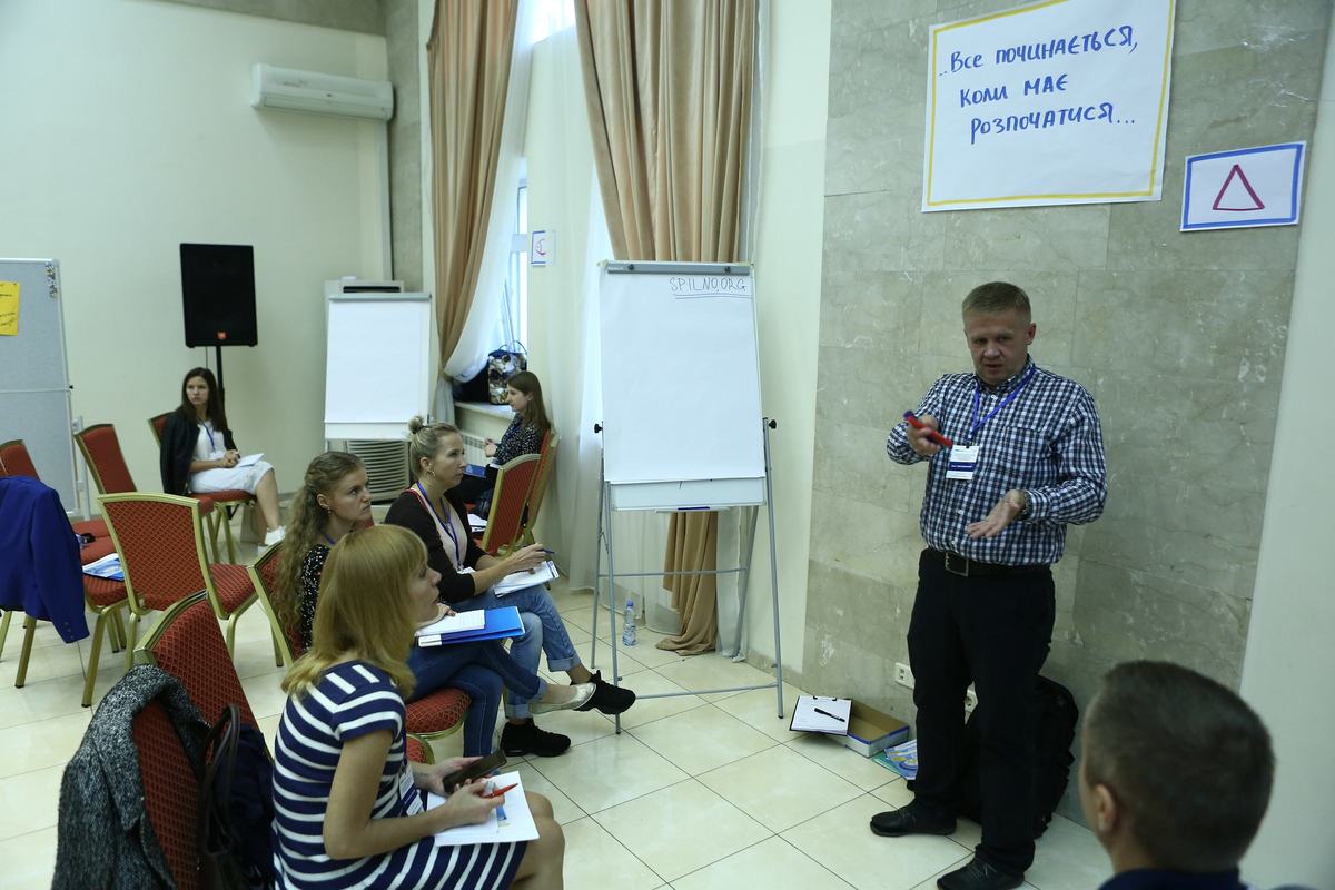 Органи влади удосконалюють механізми співпраці з громадянським суспільством