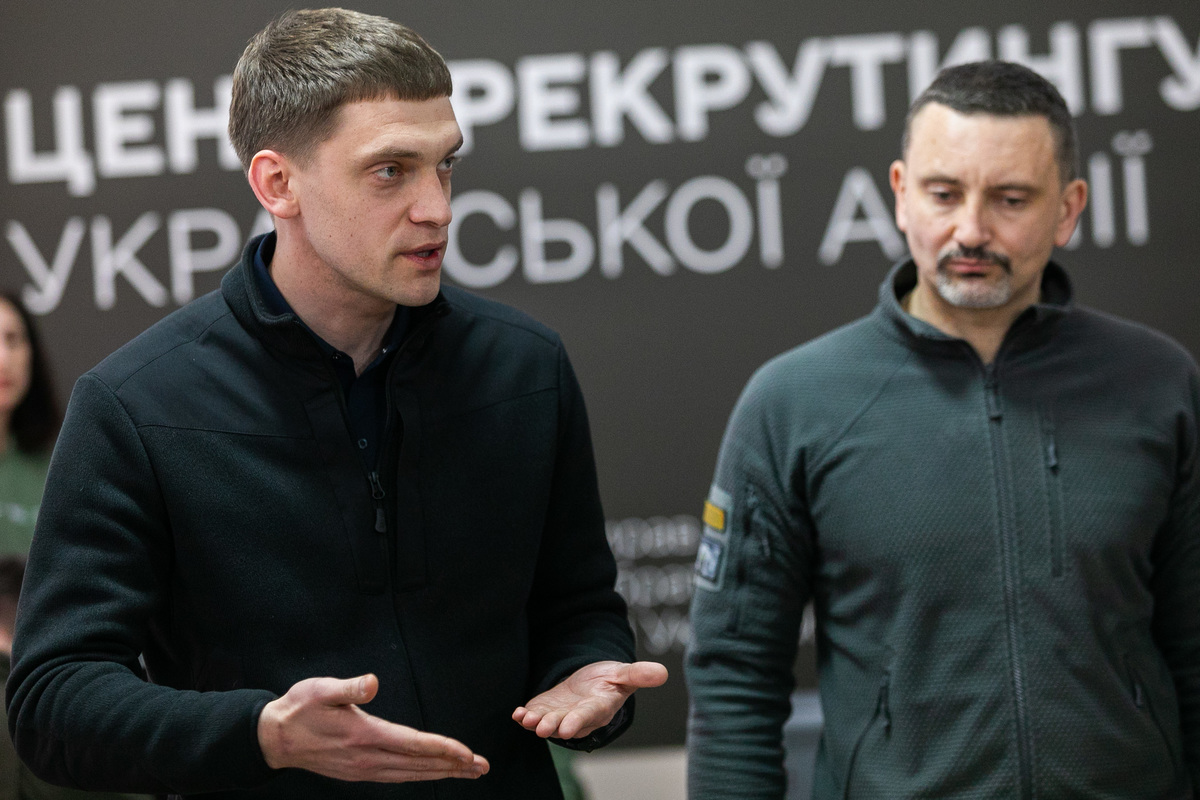 У Запоріжжі відкрився другий в Україні рекрутинговий центр для військових